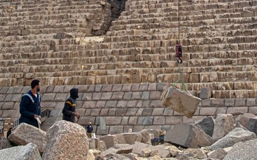 Piramida nie została ukończona ze względu na śmierć faraona