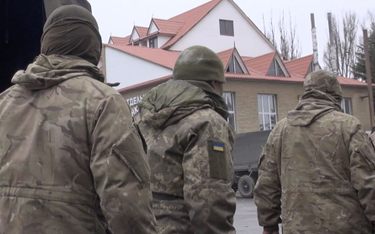 Ukraińscy żołnierze wzięci do niewoli, fotografia ilustracyjna