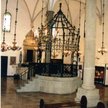 Synagoga Stara na Kazimierzu krakowskim. Średniowieczna bima przypominała tu metalową klatkę