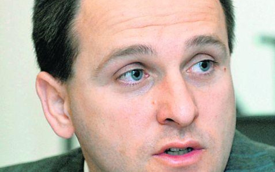 KNF, któremu szefuje Stanisław Kluza (u góry), uwzględni część uwag ZBP kierowanego przez Krzysztofa