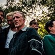 Josh Homme, lider Queens of Stone Age na pierwszym planie