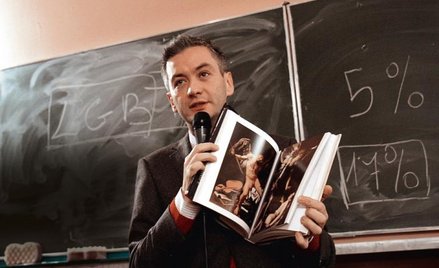 Poseł prezentuje „Amora zwycięskiego” Caravaggia studentom UMCS w Lublinie. Kaganek oświaty