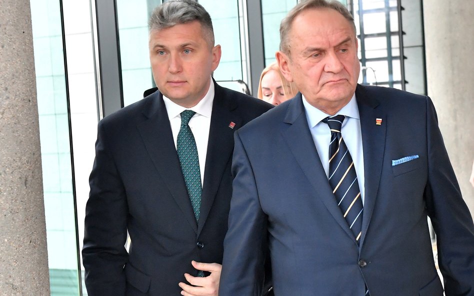 Radosław Piesiewicz (z lewej) prawdopodobnie zastąpi Andrzeja Kraśnickiego (z prawej) w roli szefa P