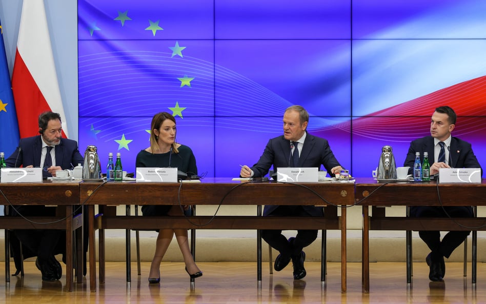 Roberta Metsola i Donald Tusk