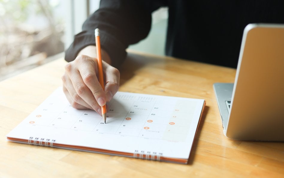 Nawet 35 dni wolnych przysługuje osobom zatrudnionym na podstawie umowy o pracę