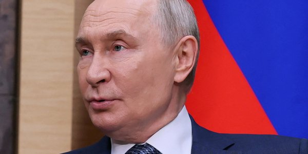„The Economist”: Putin eskaluje wojnę, bo boi się, że w razie porażki zostanie powieszony
