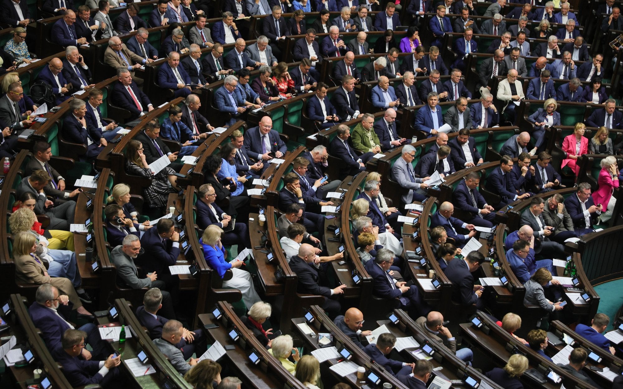 Pięć partii w Sejmie. PSL i Polska 2050 poza parlamentem