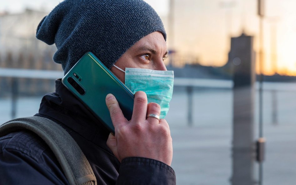 Raport UKE: Od kogo i do kogo uciekają klienci operatorów