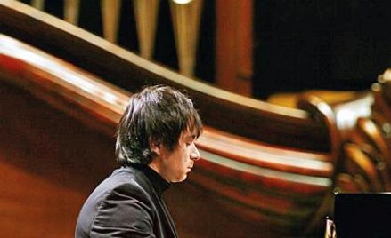 Pianista, który zmusza do słuchania