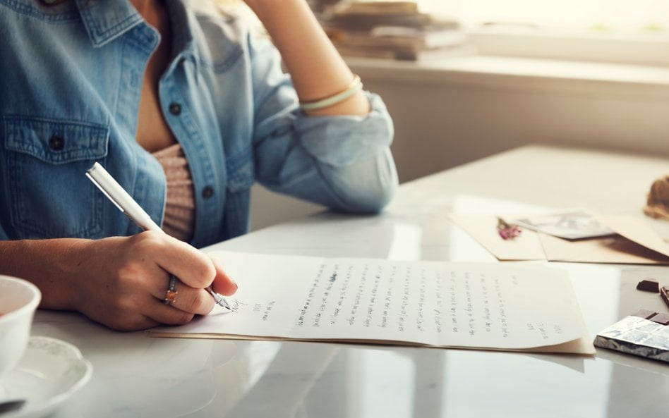 List prezesa do akcjonariuszy to jeden z elementów sprawozdania finansowego za rok obrotowy. To równ