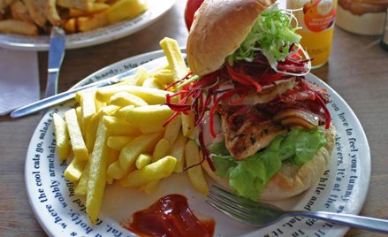 Stawka VAT na usługi: taniej wynos bo z niższym VAT