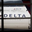 Delta ogranicza loty do Dubaju i skarży się na nieuczciwą konkurencję