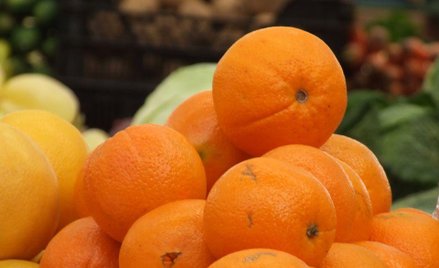 W latach 80. XX w. pomarańcze jadało się tylko raz w roku – na święta Bożego Narodzenia... Fot. .sho