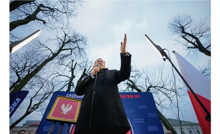 Grzegorz Braun prowadzący swoją kampanię wyborczą w Mińsku Mazowieckim, 27 marca 2025 r.