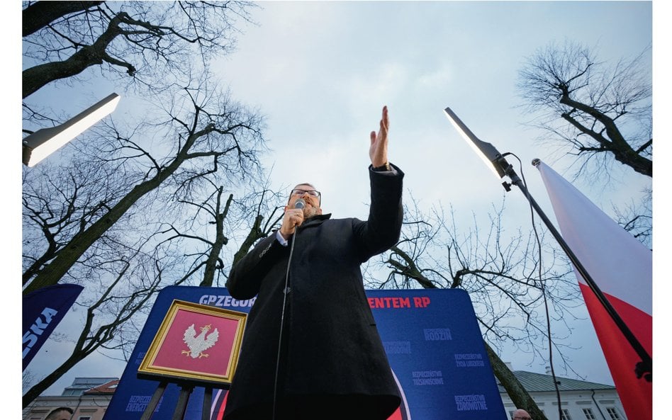 Grzegorz Braun prowadzący swoją kampanię wyborczą w Mińsku Mazowieckim, 27 marca 2025 r.