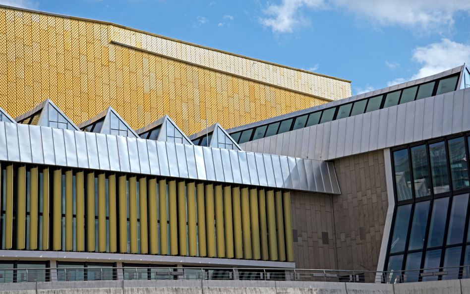 Między innymi w Staatsbibliothek w Berlinie znajduje się rękopis hymnu „Gaude Mater Polonia” oraz rę