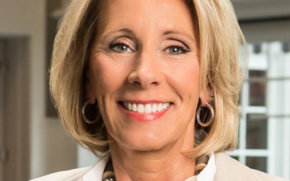 Sekretarzem ds. edukacji w nowej administracji będzie miliarderka Betsy DeVos, współzałożycielka fir