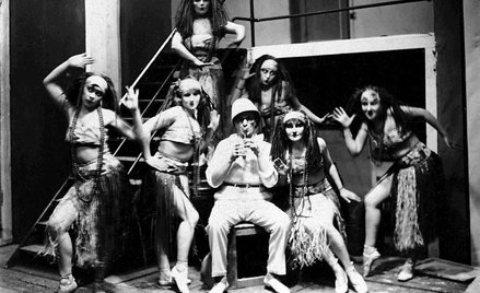 Scena z przedstawienia „Broadway” w Teatrze Wielkim we Lwowie. 1929 r.