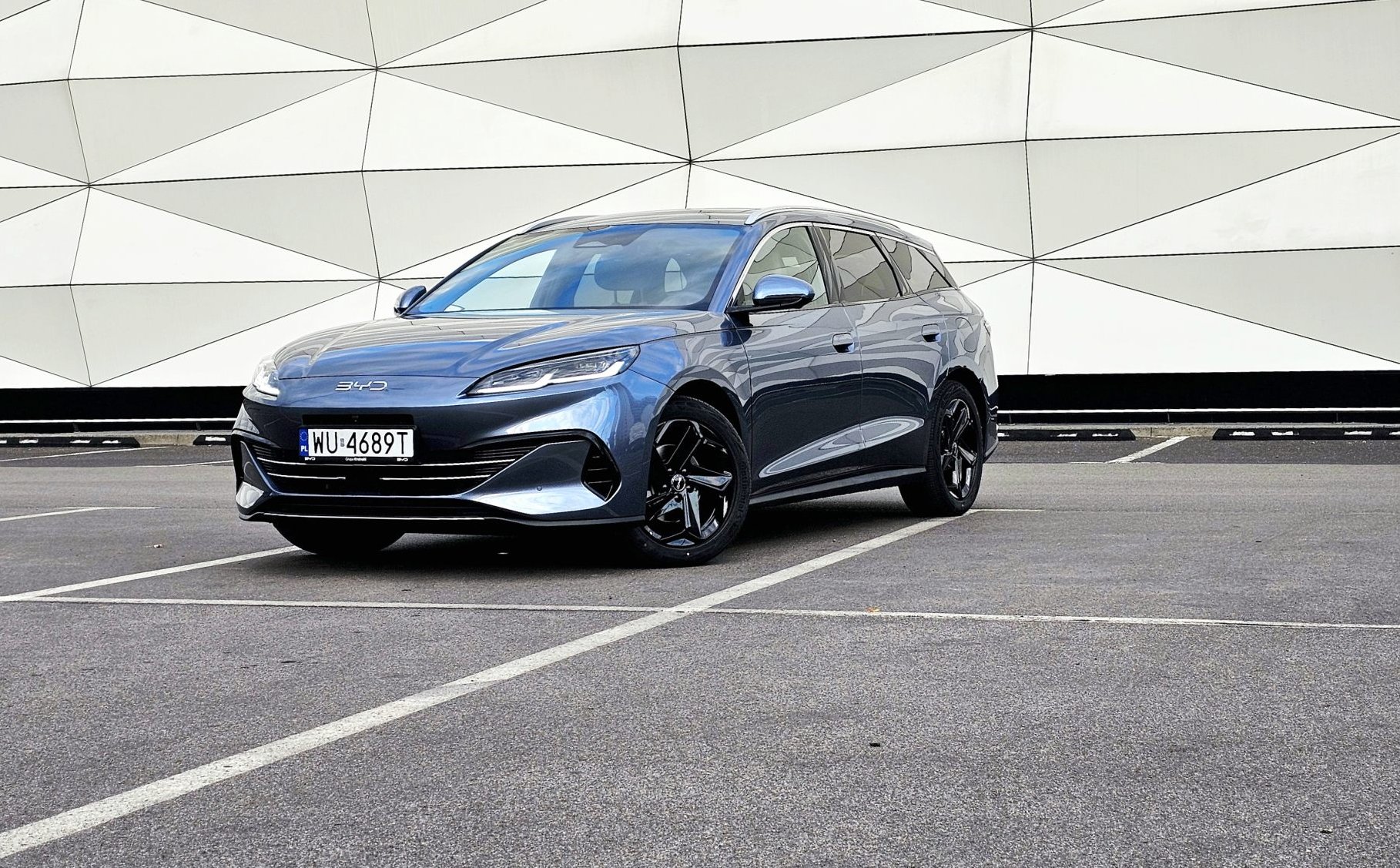 Seal 06 DM-i Touring: BYD stawia na kombi. Hybryda plug-in z zasięgiem 1300 km