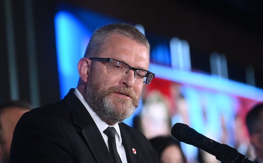 Wybory do Parlamentu Europejskiego 2024. Według exit poll, poseł Konfederacji Grzegorz Braun ma szan