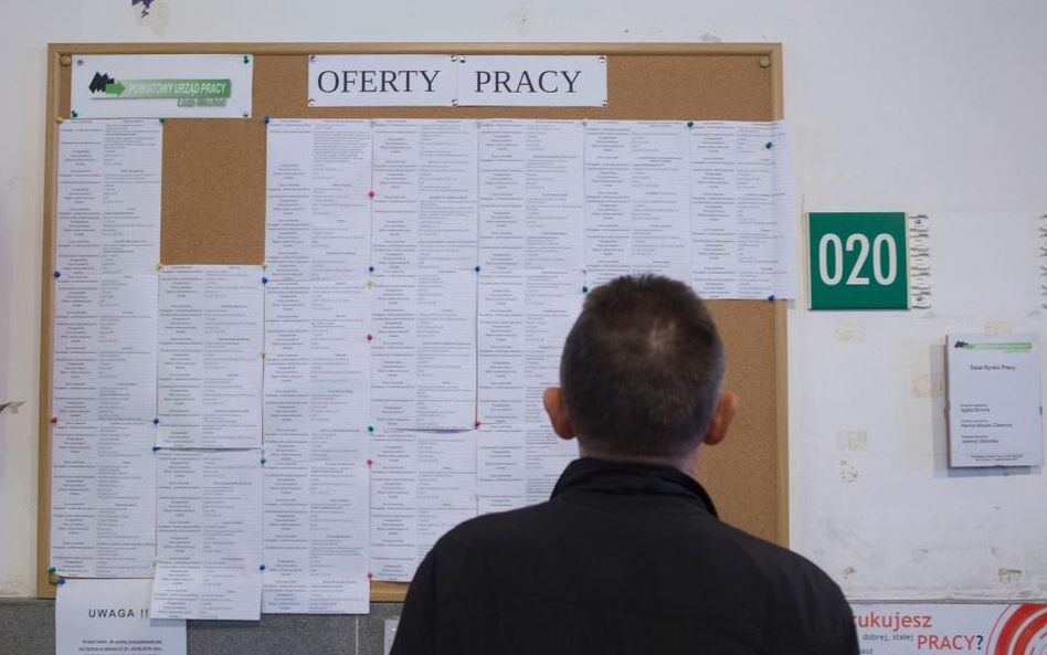 Urzędy Pracy zostaną w powiatach