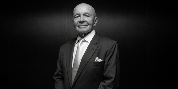 Nie żyje Mark Mobius. Był guru inwestorów giełdowych
