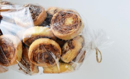 VAT od ciastek w zawieszeniu