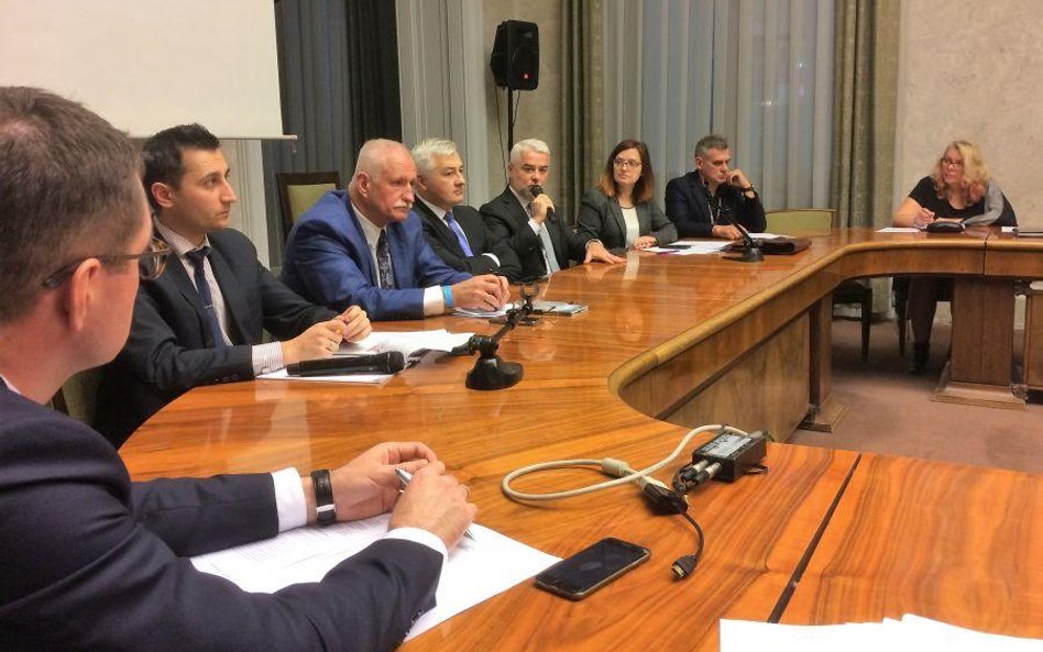 Większość uczestników panelu była zdania, że rynek najmu krótkotrwałego wymaga uregulowania