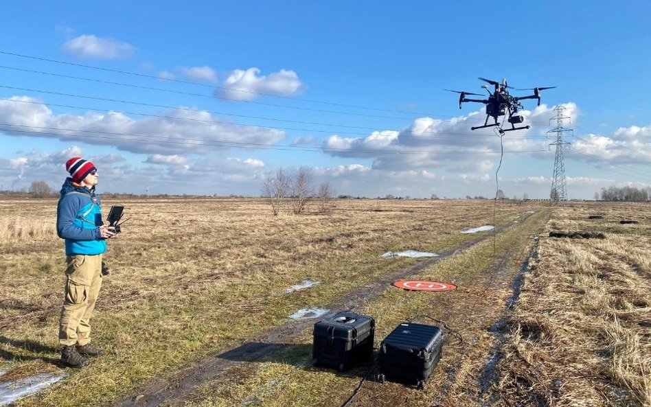 Polski dron strażak samodzielnie wykryje pożar, zrobi zdjęcie i wyśle dane o lokalizacji zdarzenia