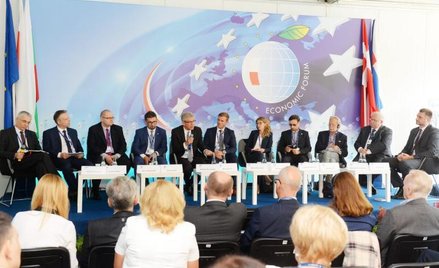 Podczas debaty eksperci wskazywali, że nie wystarczy sama technologia bez nowoczesnej, wychodzącej p