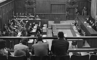 W czasie tzw. procesu prawników na ławie oskarżonych w Norymberdze zasiadło 9 urzędników niemieckieg