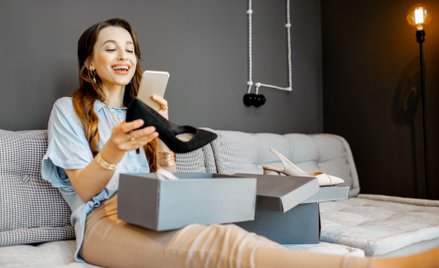 Zakupy w internecie mogą przestać być atrakcyjne. Koniec darmowych dostaw?