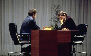 Szachowy mecz o tytuł mistrza świata: Boris Spasski (z lewej) przegrał z Bobbym Fischerem. Reykjavik