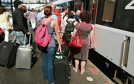 14 dni urlopu może zapewnić prawo do świadczenia urlopowego