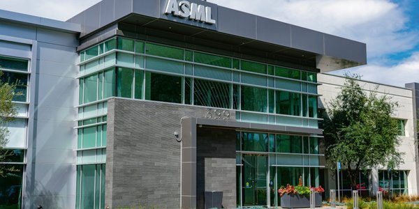 Kopia - Wojna o chipy, czyli dżin wydostał się z butelki