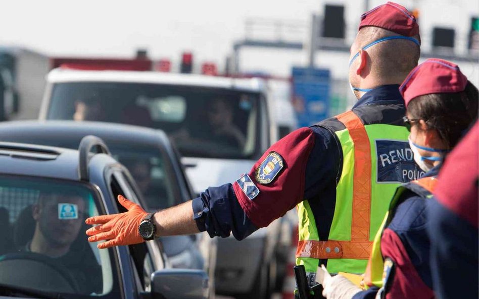 Węgry kierują wojskowe grupy zadaniowe do państwowych firm