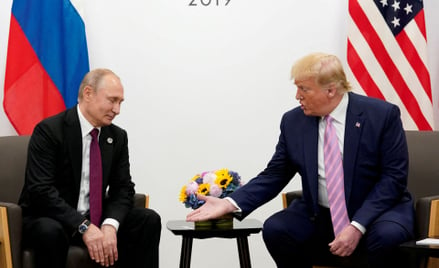 Spotkanie Trumpa i Putina podczas szczytu przywódców G20 w Osace, czerwiec 2019