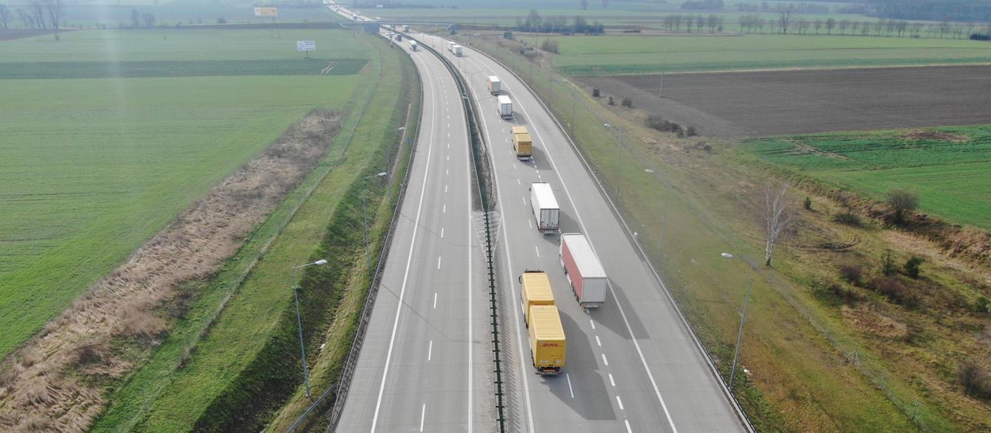 Gęściej na rynku poboru opłat EETS