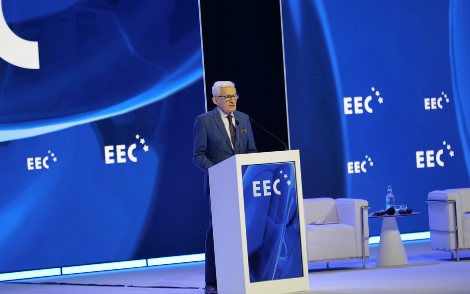 Jerzy Buzek – przewodniczący Rady EEC, były prezes Rady Ministrów oraz były przewodniczący Parlament