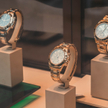 Zainteresowanie najbardziej poszukiwanymi modelami zegarków jest tak duże, że klienci muszą zapisywa