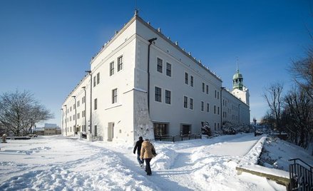 Zamek Książąt Pomorskich: najmłodsza budowla piastowska, ukończona w 1985....