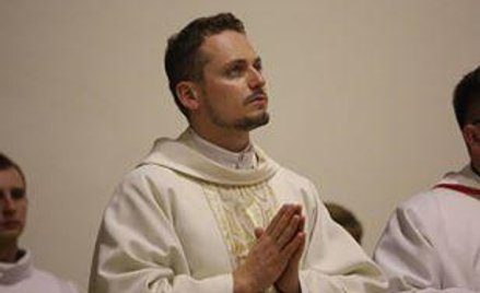 Ks. Michał Misiak podczas tegorocznej wizyty duszpasterskiej był w agencji towarzyskiej, gdzie modli