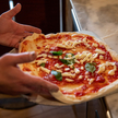 Dla purystów jedyna prawdziwa pizza to napolitańska margherita