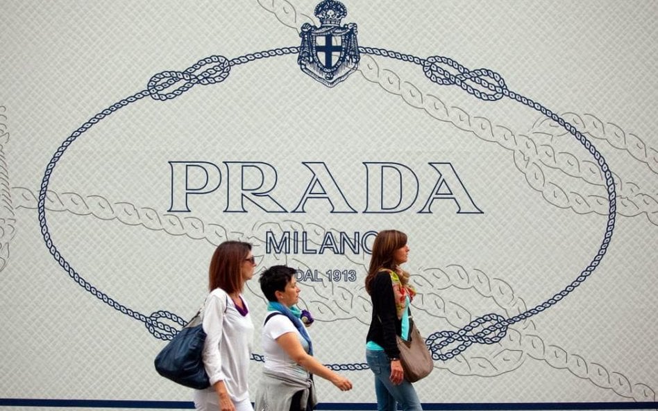 Prada liczy koszty