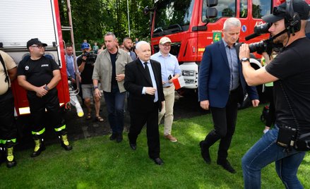Wicepremier, prezes PiS Jarosław Kaczyński podczas pikniku "Z miłości do Polski" w miejscowości Poła