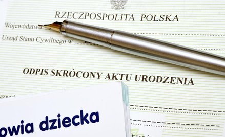 Jak zmienić akt urodzenia dziecka, w przypadku formalnej zmiany ojca