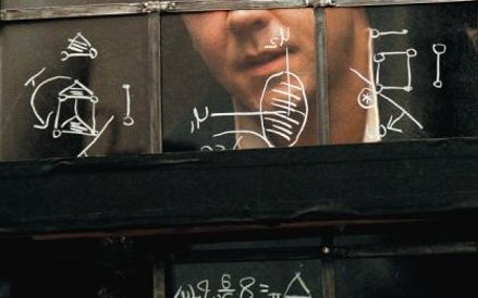 Chaos cyfr i całek: Jon Nash (Russell Crowe) w „Pięknym umyśle”