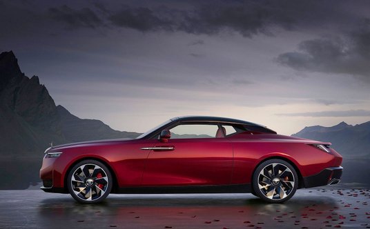 Rolls Royce La Rose Noire Droptail