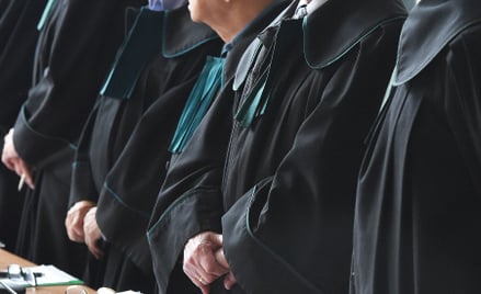 Adwokaci chcą mieć swoją "umowę o pracę"