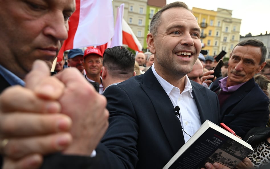 Karol Nawrocki wydał książkę poza IPN. Pracownicy Instytutu muszą mieć na to zgodę
